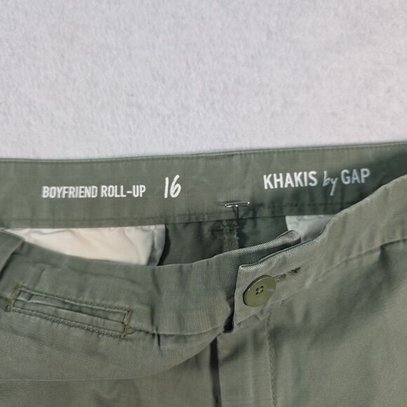 Khakis by Gap Boyfriend Roll Up Shorts Women's Size 16 Olive Green  Preppy Chino - Picture 3 of 5